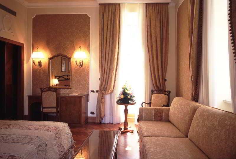 Hotel Villa Morgagni Roma Phòng bức ảnh