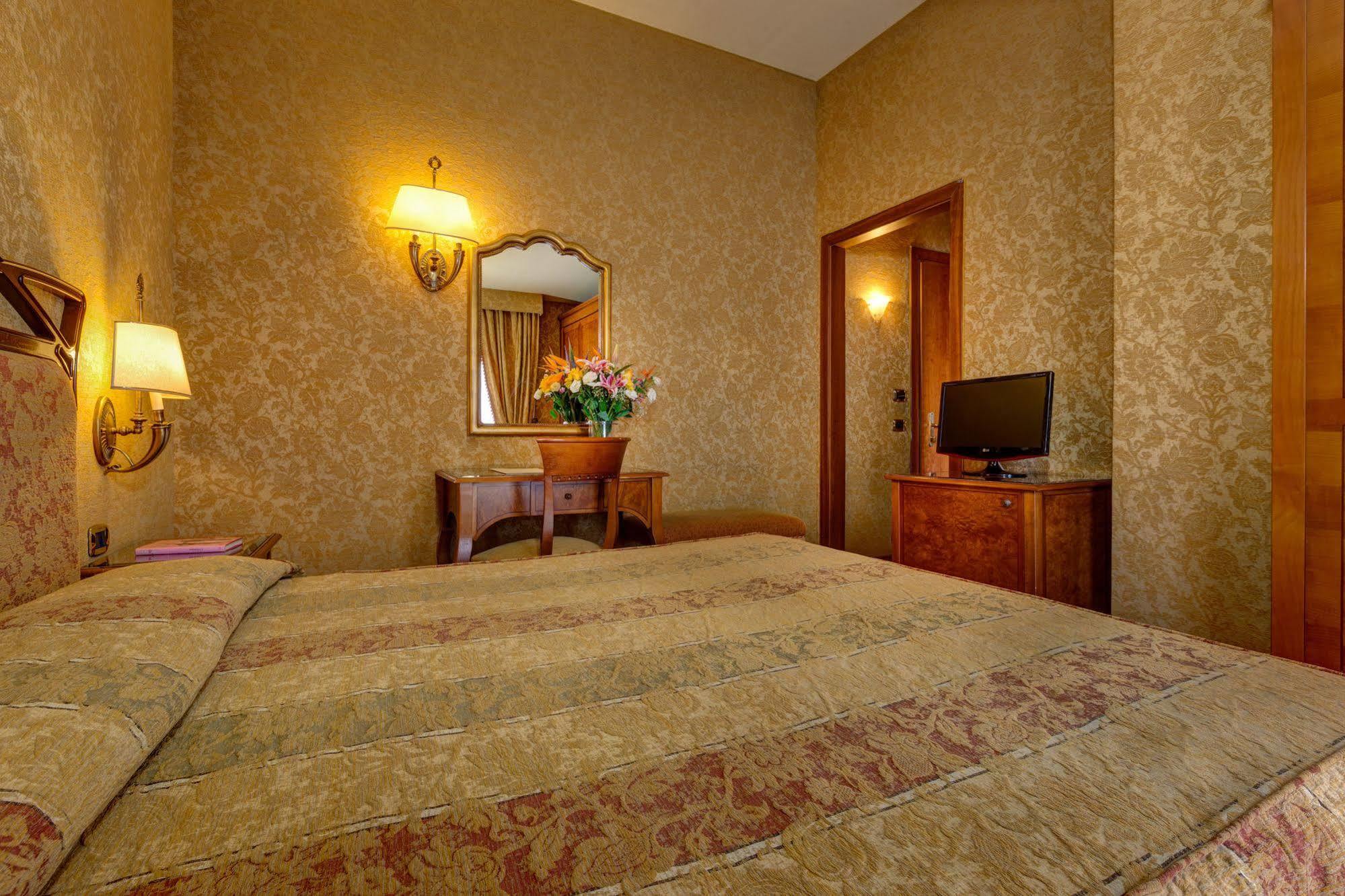 Hotel Villa Morgagni Roma Ngoại thất bức ảnh